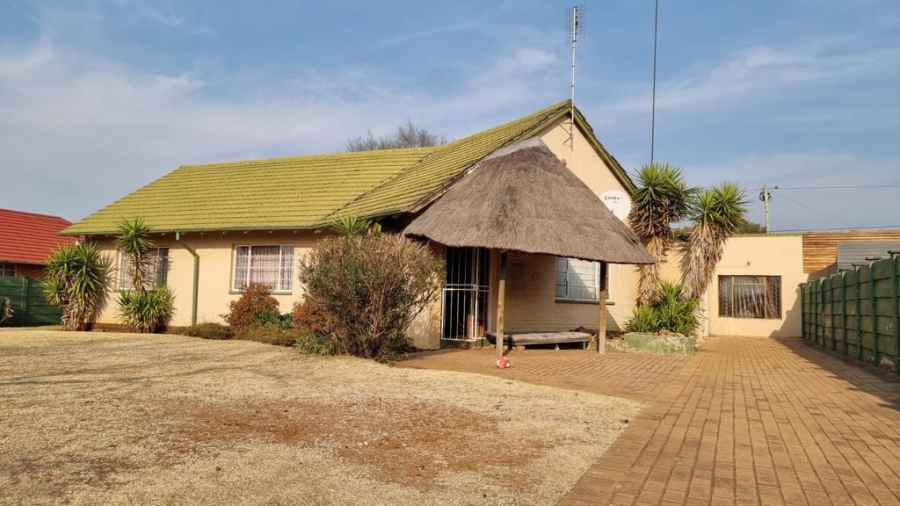 3 Bedroom Property for Sale in Stilfontein Ext 3 North West